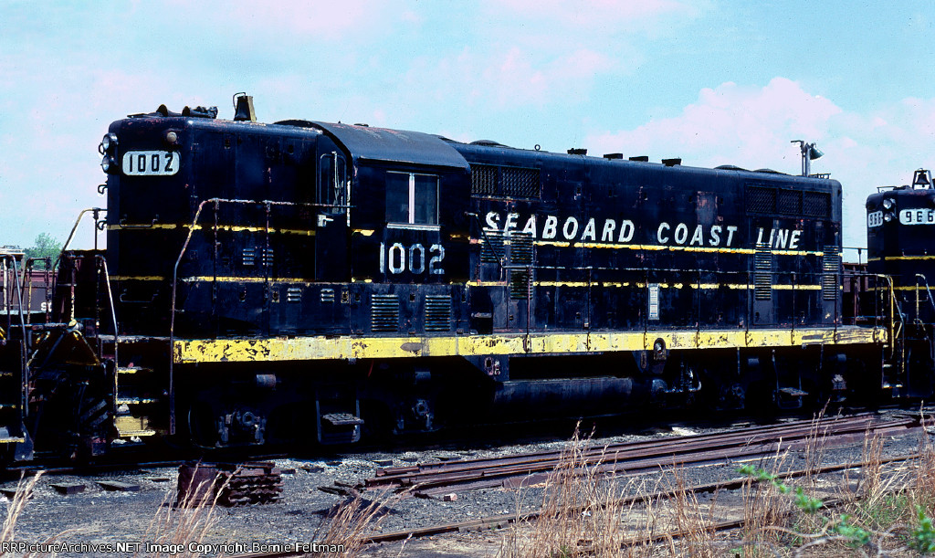 Seaboard Coast Line GP7 #1002, on the shop track, 